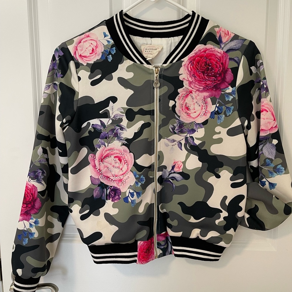 Girl jacket, good condition